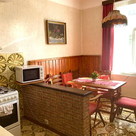 Soukromy V Rodinnem Dome Quarto em Acomodações Particulares Praga